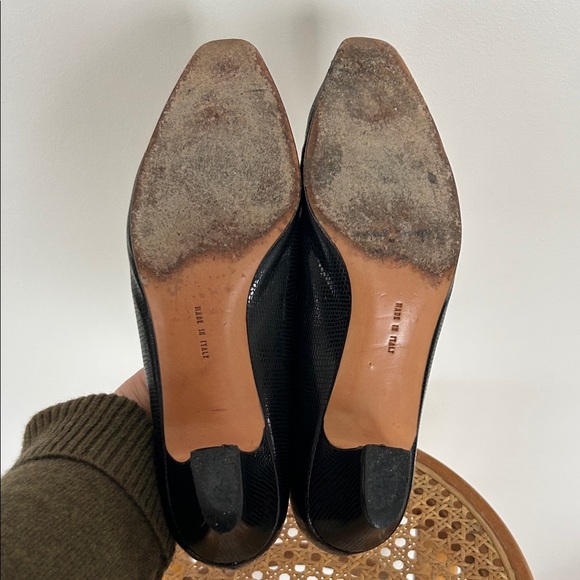 Vintage Salvatore Ferragamo Black Textured Heels - Picture 5 of 9